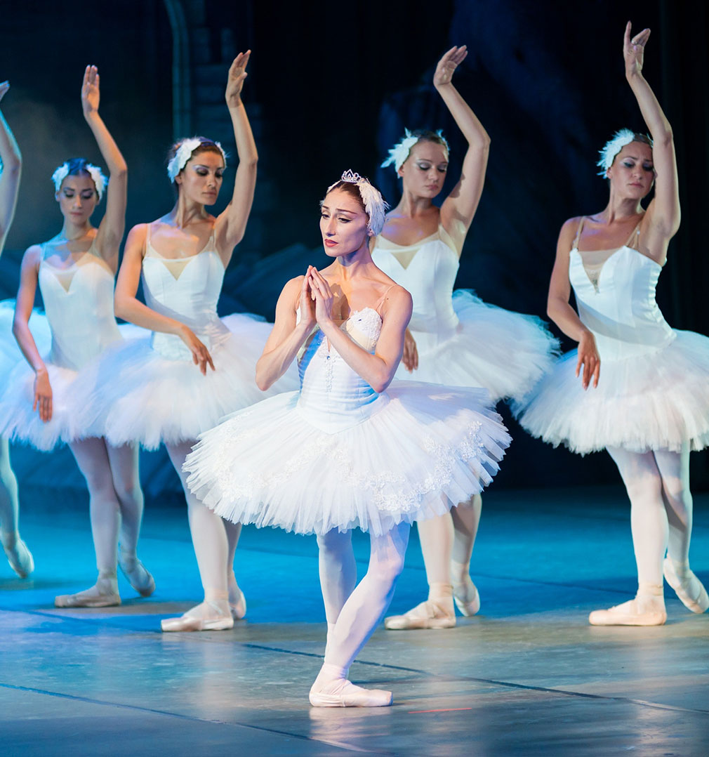 Group of Ballet Dancers Group of Ballet Dancers